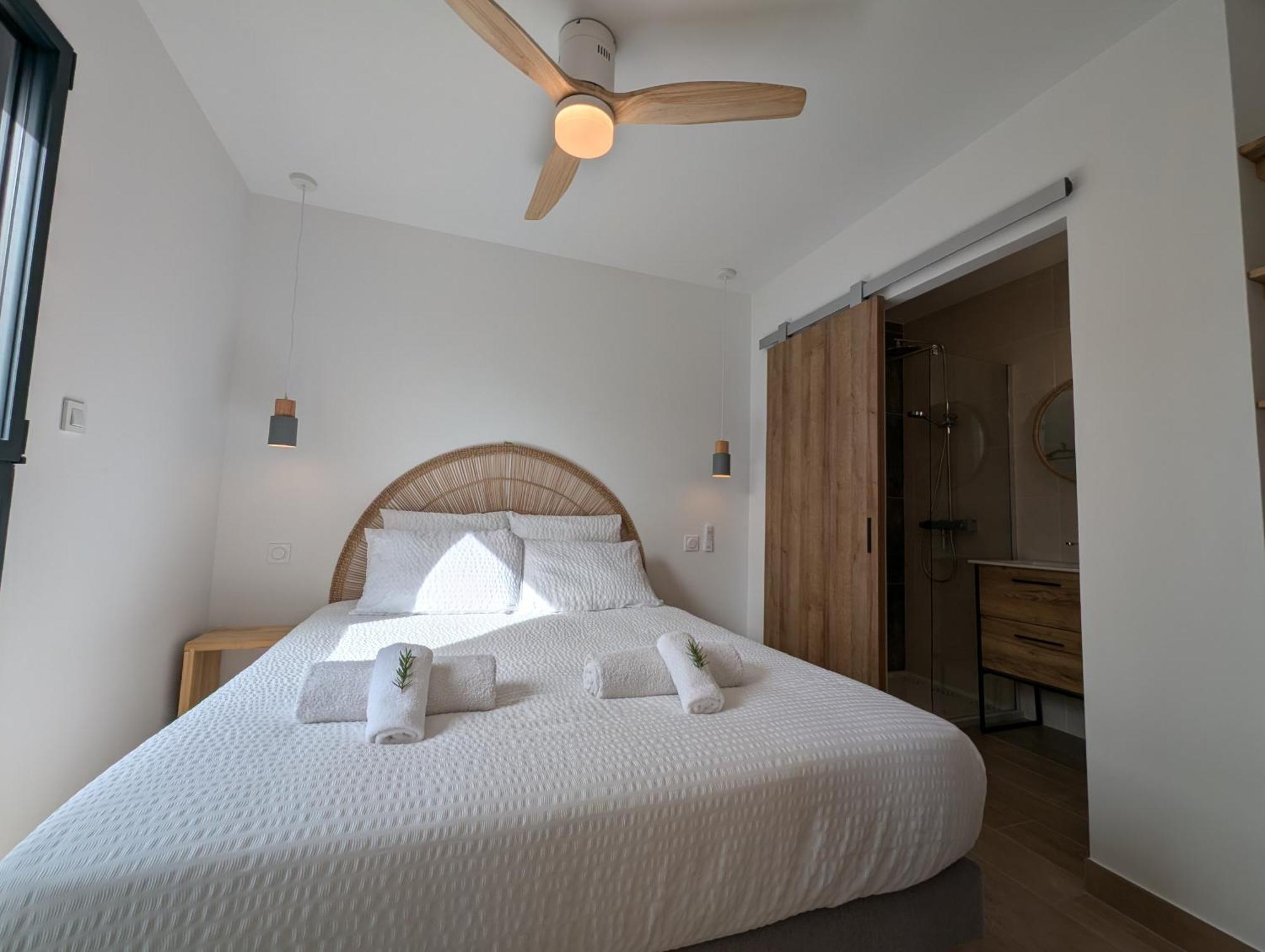 Daya Lodge. L'Isle-sur-la-Sorgue Kültér fotó