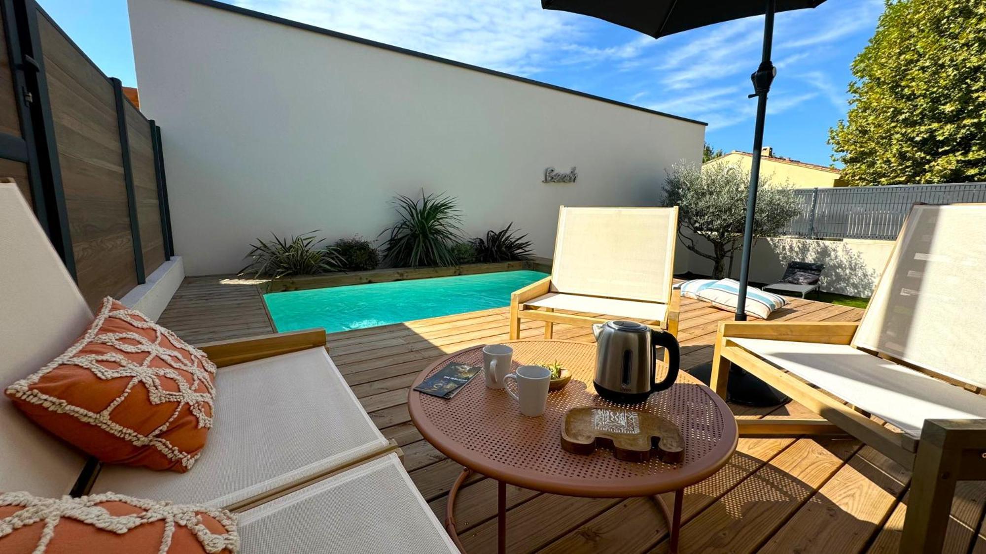Daya Lodge. L'Isle-sur-la-Sorgue Kültér fotó