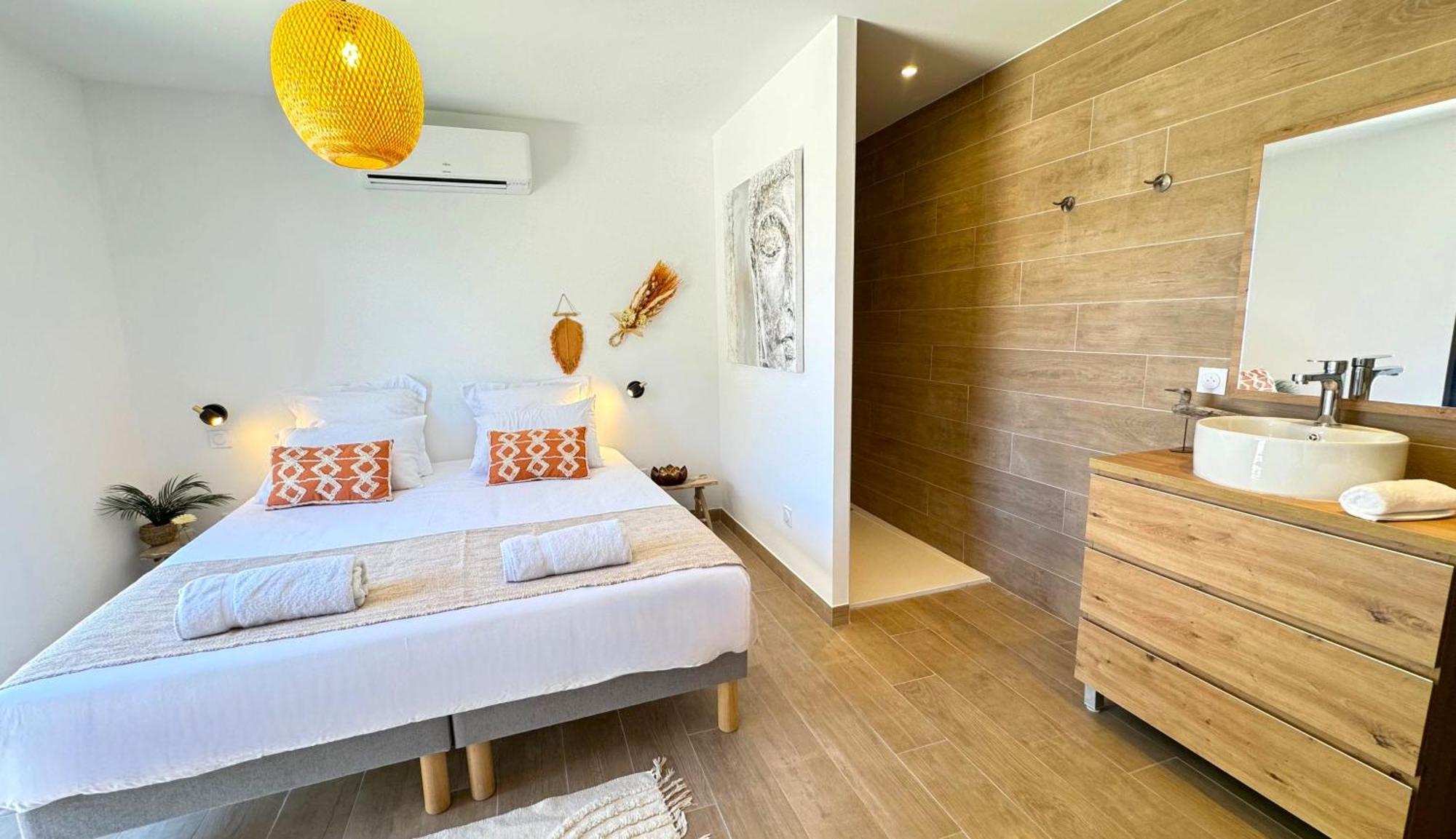 Daya Lodge. L'Isle-sur-la-Sorgue Kültér fotó